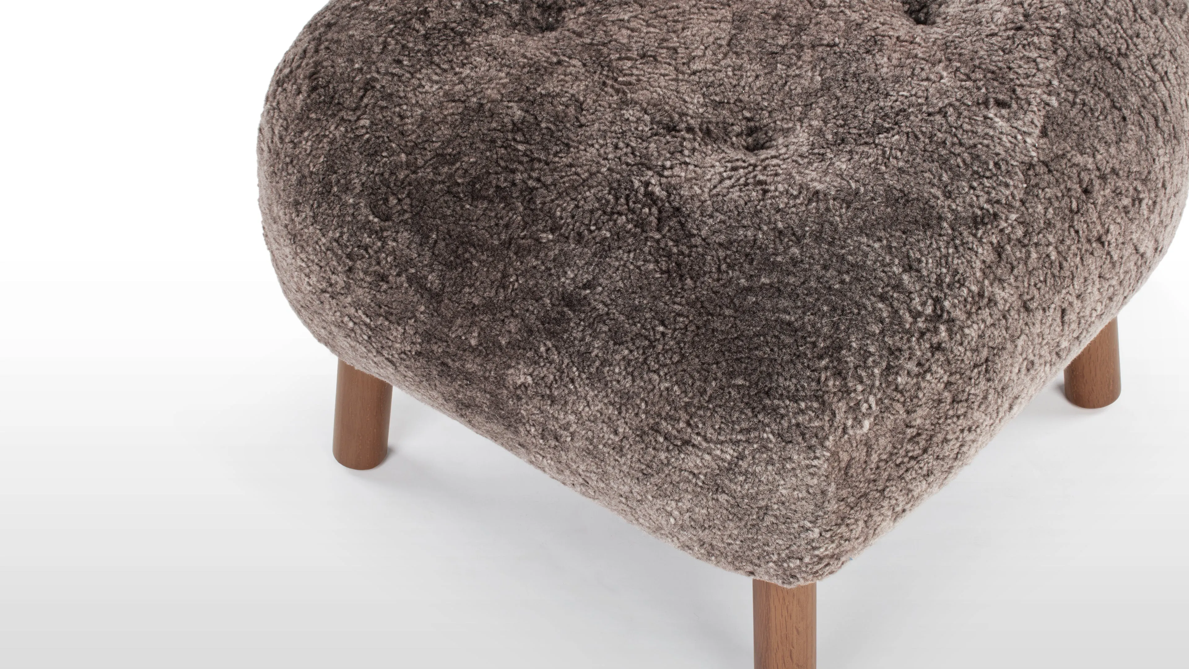 Petra - Petra Ottoman, Frosted Coco Luxe Sheepskin